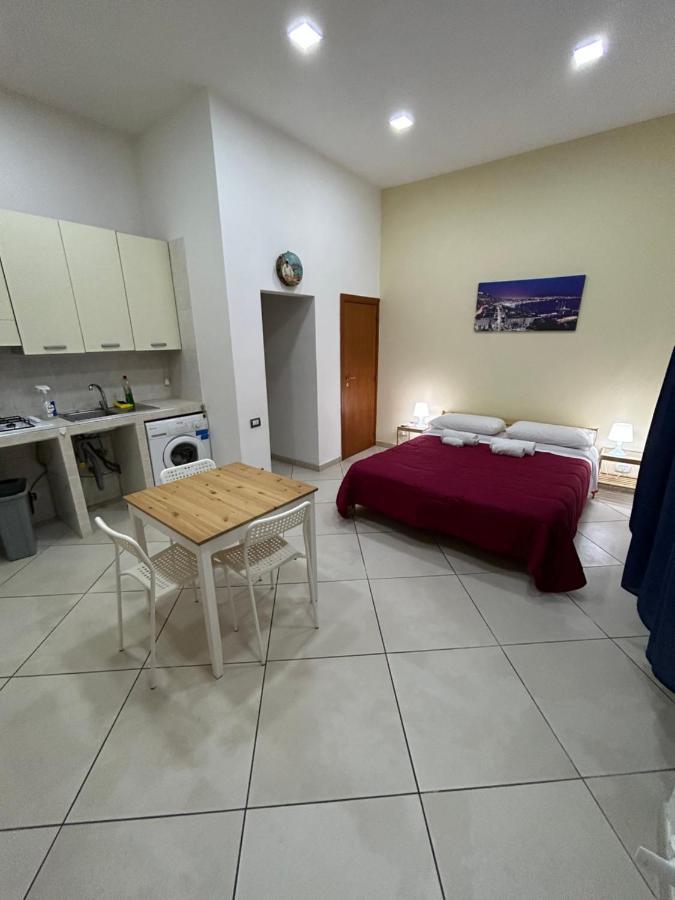 'O Vico Mio Guest House เนเปิลส์ ภายนอก รูปภาพ